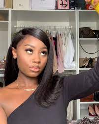 God Is King On Instagram 90 S Inspired Side Swoop Bob Tutorial Mini 60seconds At Your Request How You Place Side Part Hairstyles Wig Hairstyles Wigs