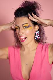 ⭐️ Prodaje se šarmantna istarska vila sa velikim bazenom 80 m2(dječiji  bazen +odrasli bazen), šta ističe ovu nekretninu ispred drugih, koja je  idealna investicija za turistički najam . Prizemlje se sastoji od