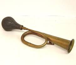 Brass Car Horn Vintage Antique From England 18 Long Please Note Decoration Only Bulb Is Perished Car Horn Antiques Vintage Antiques