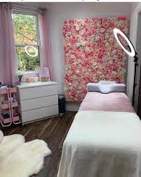 Pin By Beauty Gallery On Nail Art Studio Esthetician Room Decor Esthetics Room Beauty Room Decor