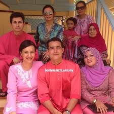 Zul ariffin dan aida jebat film melayu malaysia romantis zul ariffin dan aida jebat. Zul Ariffin Biodata Pelakon Drama Dan Gambar Esklusif