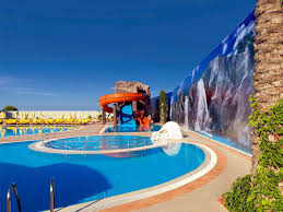 10.000 metrekarelik bayanlar kompleksi, 400 metrelik kendine özel sahili ve. Sah Inn Paradise Best Tour And Travel Operator Turkey Budget Turkey Tours