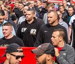 Completely chaos as hooligans turns france to a war zone english. Hannover Stockholm Zusammen Im Gleichschritt Hannover Rechtsaussen