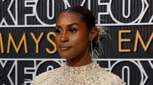 Robert Mento's Instagram, Twitter & Facebook