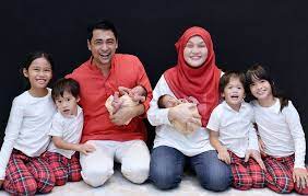After 11 days on space ,datuk sheikh muszaphar shukor was very happy to return back to malaysia safely. Dr Sheikh Muszaphar Shukor S Long Term Plan For His Newborn Twins