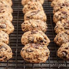 Oatmeal Quinoa Chocolate Breakfast Cookies Chew Out Loud Recipe Chocolate Breakfast Breakfast Cookies Healthy Breakfast Cookies