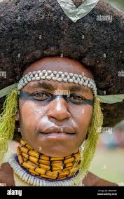 Highlands new guinea hi-res stock photography and images