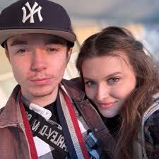 Haley Dorris (@haleybdorris)