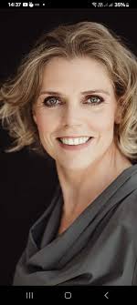 We would like to wish Laurie Pelletier Lozier a belated happy birthday 1-6