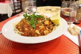 Découvrez la version française des spaghettis aux fruits de mer, un plat complet à réaliser avec des coquillages et crustacés juste pêchés. Spaghetti Aux Fruits De Mer Photo De La Fontaine D Italie Paris Tripadvisor