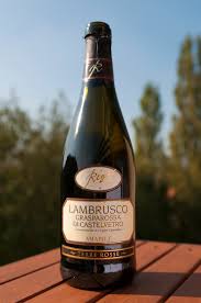 Riunite's lambrusco is the reflection of its land. Lambrusco Grasparossa Di Castelvetro Wikipedia