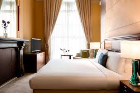 Pancras stations, and euston station is not far off, but the street is quiet, and the rooms well kept. St Pancras Renaissance Hotel London London Eng United Kingdom Compare Deals