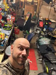 Hi zusammen. Habe heute meine Batterie an meiner RN09 gebaut. Bei Zündung  ein Klackert sie und beim Startversuch kommt ein komisches Ratschen. Hat  jemand eine Idee was das sein kann? Danke im