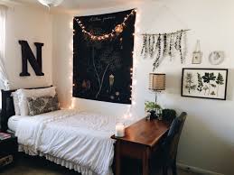 Pin By Danielle Nicole On For The Home College Bedroom Decor College Apartment Decor Bohemian Dorm Rooms