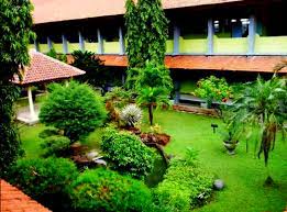 Sesuai dengan surat keterangan pindah sekolah yang bapakibu kirimkan kepada kami kemudian har. Desain Taman Sekolah Dengan Bunga Hias Bonsai Taman