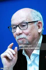 72 Serafin Martin Stock Photos, High-Res Pictures, and Images