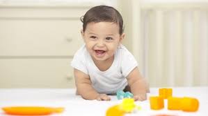 Perkembangan bayi usia 5 bulan secara keseluruhan. Perkembangan Bayi Usia 5 Bulan Suka Mengoceh