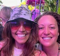 Melissa Dettmer's Instagram, Twitter & Facebook