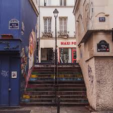 Rue Des Degres The Shortest Street In Paris Paris City Buildings France