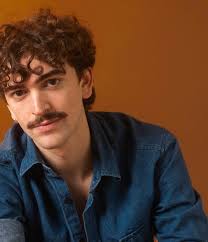 I didn't go anywhere for spring break but I took some pictures with my  friends today :) 📸: @doolittle.photo (and thank you for helping me  @gilbert.dabady )