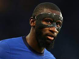 Im zweikampf zwischen den beiden schirmt cr7 den deutschen gekonnt ab und lupft den ball über rüdiger. Rudiger Kampft Fur Immer Gegen Rassismus Auch Im Champions League Finale