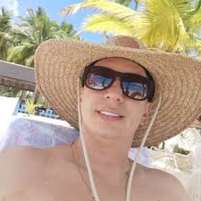 Julian Ojeda (@ElJulindrino)