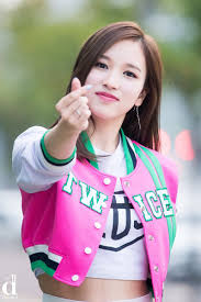 Ihr nachname wird auch gelegentlich myoui geschrieben. Myoui Mina Image 250777 Asiachan Kpop Image Board