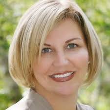 Jennifer Macdonald's Instagram, Twitter & Facebook