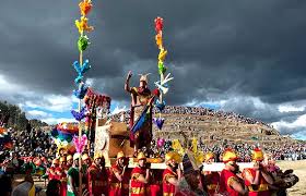El día de san juan se celebra en españa cada año el 24 de junio donde la noche anterior se reúnen amigos y familiares cerca de las hogueras. El Inti Raymi Es Una Fiesta Que Celebra Al Dios Sol De Los Incas En La