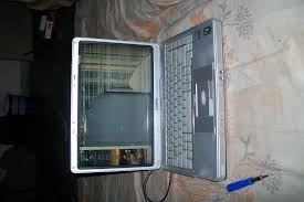 Compaq shows off hybrid notebook, but it's still a mockup. Compaq Presario Laptop Monitor Problems Super User