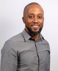 Alwyn Mckenzie's Instagram, Twitter & Facebook