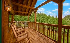 With exquisite mountain views and locations just minutes from the great smoky mountains national park, acorn's pigeon forge and gatlinburg cabins allow you to enjoy a true mountain experience. Best Multi Family Cabin Rentals In Gatlinburg