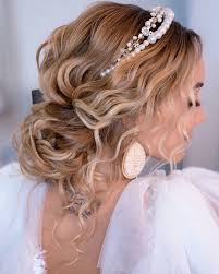 Short hair style for dinner best hair style 2017 in dinner short hairstyles view photo 18 of 20 the main element to picking the right see more ideas about long hair styles hair wedding hairstyles. Best Wedding Hairstyles For Every Bride Style 2021