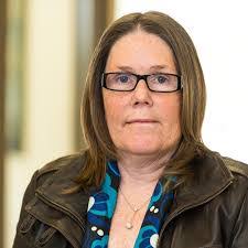 Anne Beesley's Instagram, Twitter & Facebook