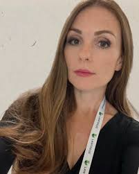 Crystal Lowery's Instagram, Twitter & Facebook