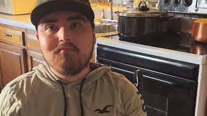 Thomas Pinz's Instagram, Twitter & Facebook