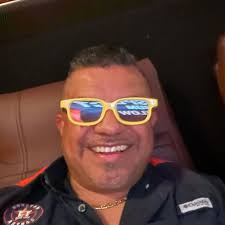 Everytime a older men likes my pictures i'm getting red ☺️