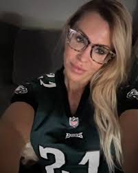 Always an #illini repping #sydneybrown amazing @philadelphiaeagles win!