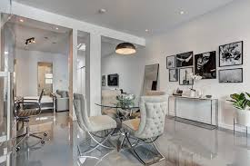Voir plus d'idées sur le thème cuisine loft, déco maison, décoration maison. Loft Entierement Meuble Avec Cuisine Equipee Pres Du Marche Atwater A Pointe Saint Charles Simplissimmo