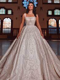 Schlichtes, figurbetontes brautkleid im stil von meghan markles hochzeitskleid. Brautkleider Fur Deine Traumhochzeit Balayi Berlin Hamburg