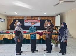 Maybe you would like to learn more about one of these? Lomba Kepala Sekolah Dan Guru Berprestasi Tk Paud Tahun 2021