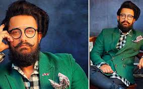 Amir Khan Joins Instagram To Get 221k Followers Puts Thugs Of Hindostan Look As His Profile Picture Bollywood Actors Indian Actresses Celebs