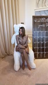 Khloe kardashian is trying out a fun new hair color for the holidays! Khloe Kardashian Excites Fans With New Brunette Bob Hair