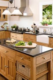 maple kitchen cabinets