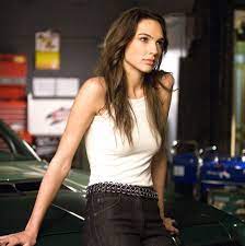 Fast and furious 6 gisele yashar dies while protecting han gal gadot, paul walker, vin diesel, tyrese gibson, michelle. Wonder Woman S Gal Gadot On Possible Return To Fast Furious