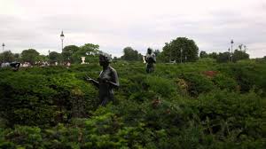 It was built between 1806 and 1808 to commemorate. Les Statues De Maillol Au Jardin Du Carrousel Youtube