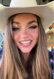 Country Voice Saying Piper