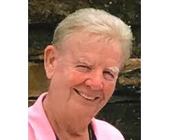 Cindy Ostrander's Instagram, Twitter & Facebook