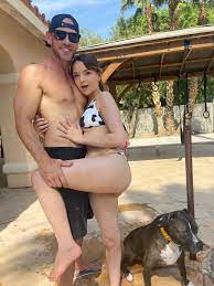 TW Pornstars - Honey Hayes 🍯 🐝. Twitter. Dont you wanna see @johnnysins  fuck me in the ass?? Join. 1:54 PM - 20 Aug 2021