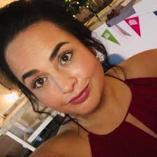 Jennah Crowson (@auntiecrowbag)